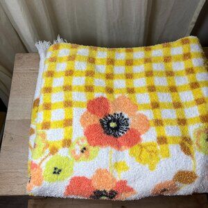Vintage Cone Yellow Gingham & Floral Bath Towel - Cottagecore